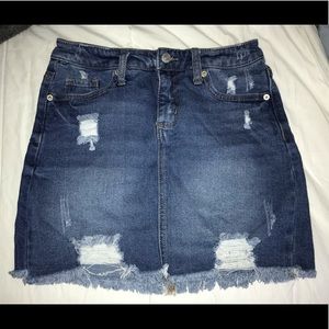NWOT Wild Fable Jean Skirt